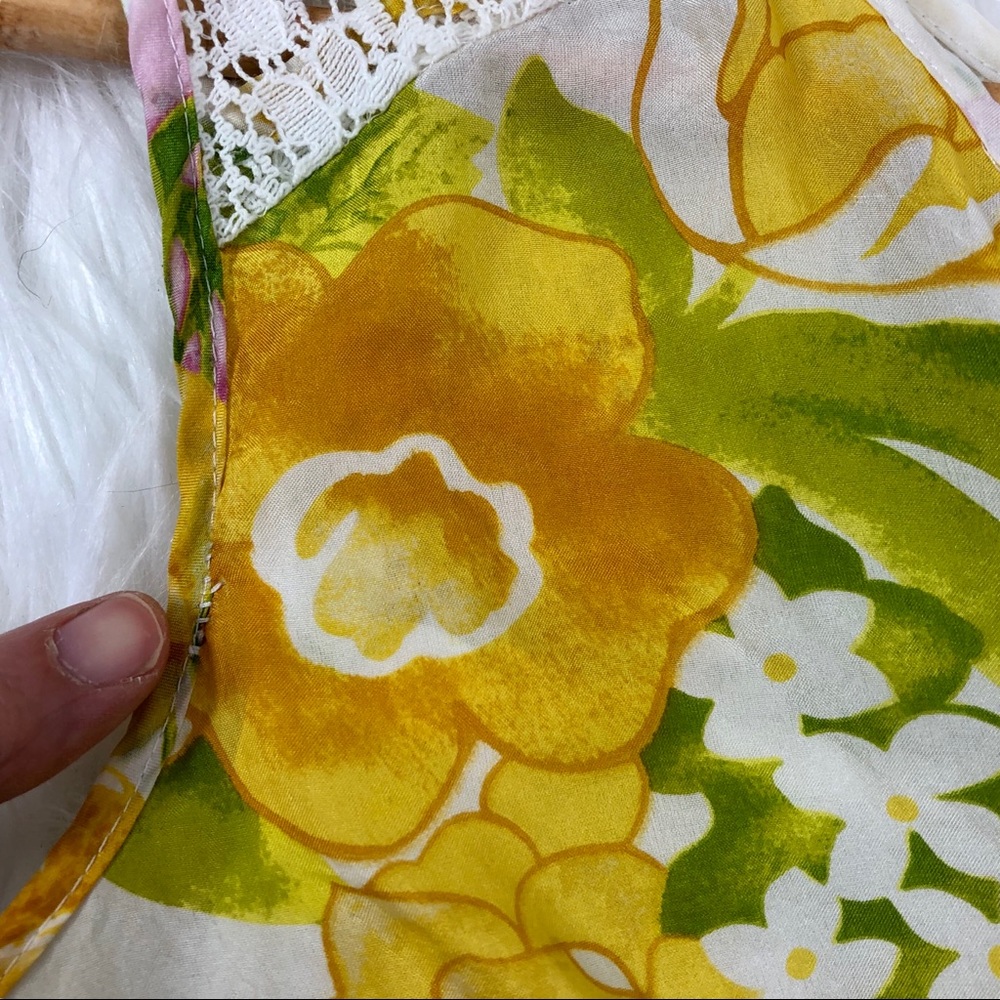 🔥Anthro Tiny Silk Blend Top tank Sz XS floral lac - Picture 8 of 8